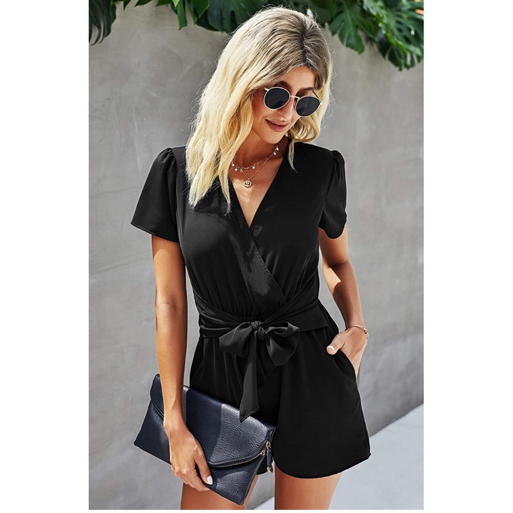 Black Silky Short Sleeved Romper | Angashion Women’s Size XL | NWOT |